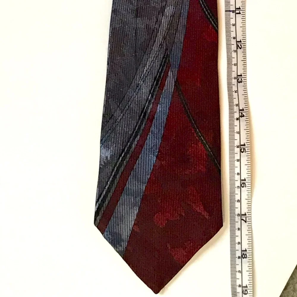 CLEARANCE | PURITAN Clip-On Art Nouveau Necktie